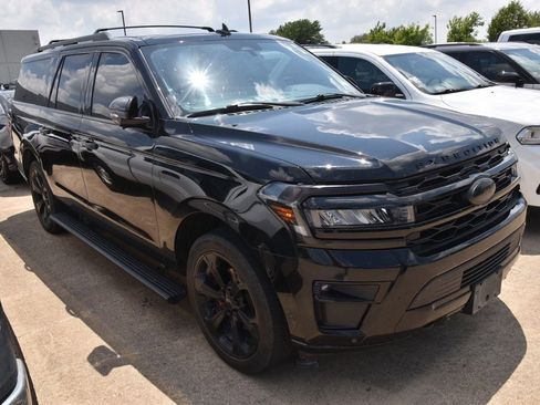 Used 2022 Ford Expedition Max Limited AWD/4WD image 4