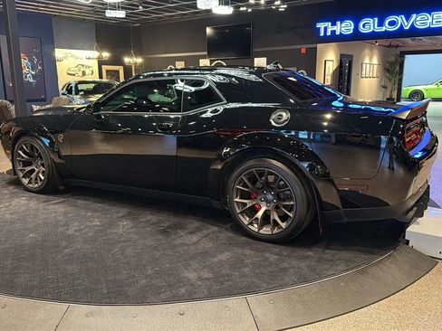 Used 2021 Dodge Challenger SRT Hellcat Redeye RWD image 4