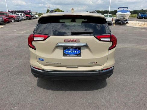 Used 2022 GMC Terrain AT4 w/ Infotainment Package II AWD/4WD image 6