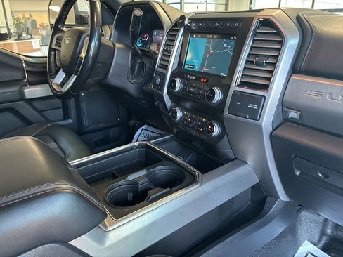 Used 2019 Ford F350 Platinum w/ Platinum Ultimate Package AWD/4WD image 31