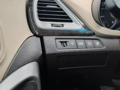 Used 2018 Hyundai Santa Fe Sport FWD image 24
