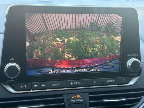 Certified 2024 Nissan Altima 2.5 SR image 13