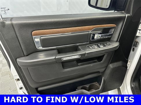 Used 2017 RAM 1500 Laramie w/ Convenience Group image 11