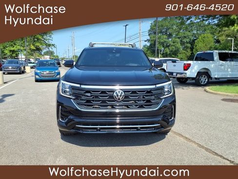 Used 2024 Volkswagen Atlas Cross Sport SEL R-Line AWD/4WD image 8