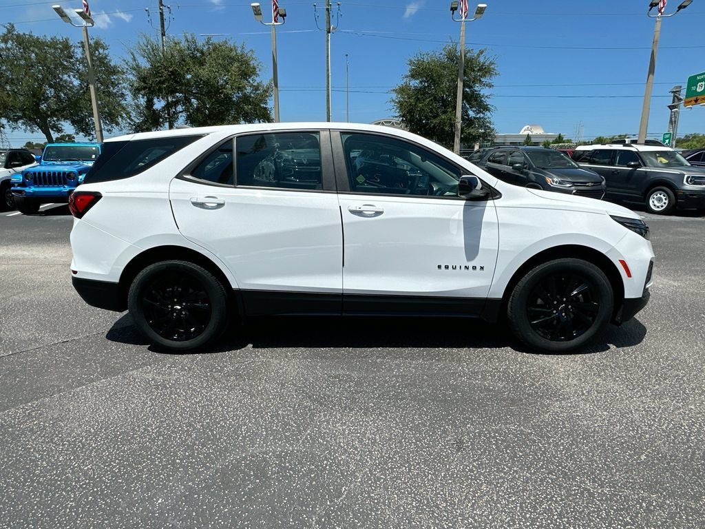 Certified 2024 Chevrolet Equinox LS w/ Sport Edition FWD image 4