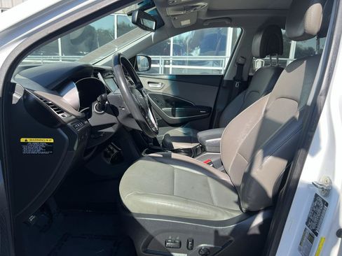 Used 2018 Hyundai Santa Fe Sport w/ 2.4L Tech Package 04 AWD/4WD image 11