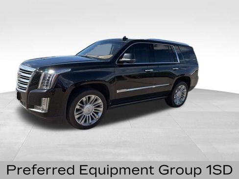 Used 2016 Cadillac Escalade Platinum AWD/4WD image 3