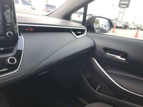 Used 2021 Toyota Corolla SE FWD image 25