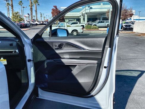 New 2026 Cadillac Lyriq Sport image 40