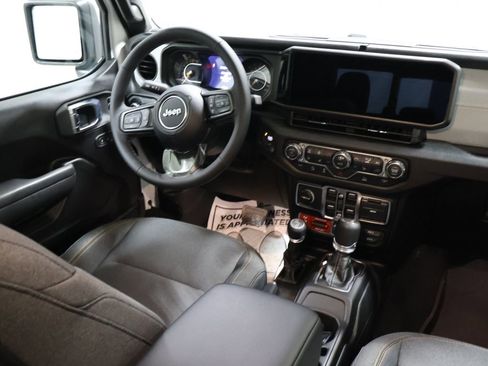 New 2026 Jeep Gladiator Willys image 17