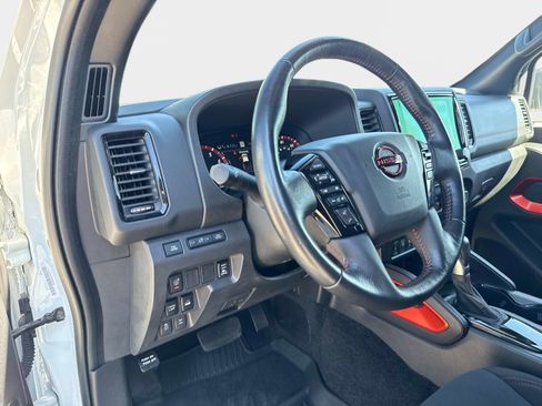Used 2023 Nissan Frontier PRO-4X w/ Pro Convenience Package AWD/4WD image 18