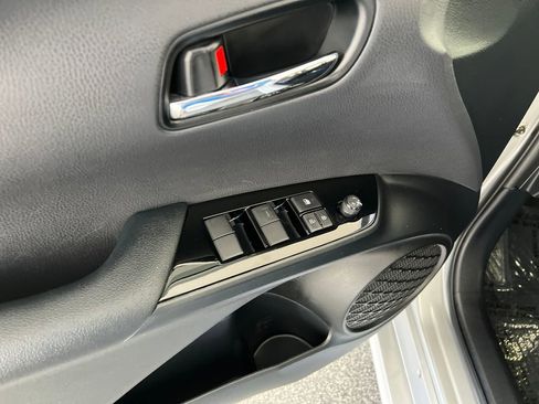 Used 2022 Toyota Prius Prime XLE image 13