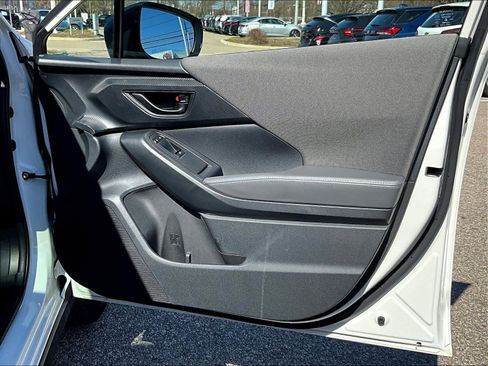 Used 2025 Subaru Crosstrek 2.0i Premium AWD/4WD image 12