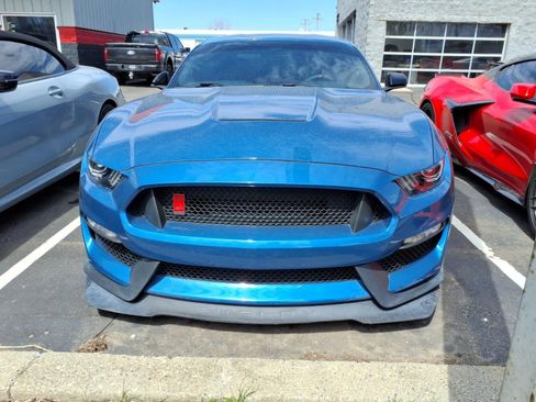 Used 2020 Ford Mustang Shelby GT350R w/ GT350R Equipment Group 920A image 2