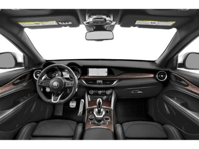 Used 2023 Alfa Romeo Stelvio Ti AWD/4WD image 11