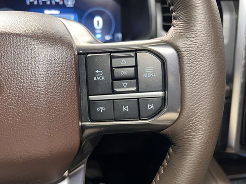 Used 2024 Ford Expedition King Ranch image 23