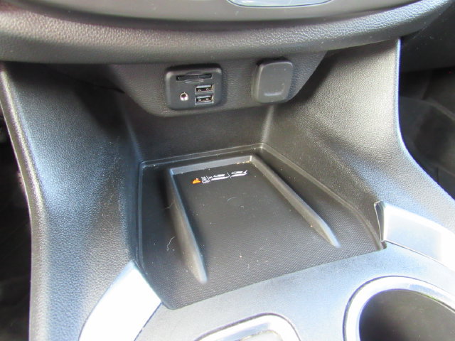 Used 2022 Chevrolet Traverse LT w/ LT Premium Package AWD/4WD image 23
