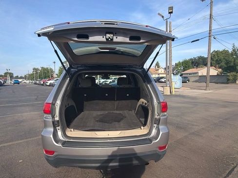 Used 2014 Jeep Grand Cherokee Laredo w/ Quick Order Package 23E AWD/4WD image 10