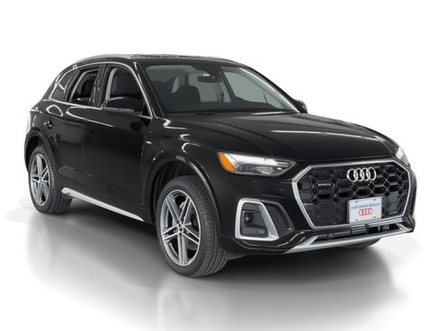 Used 2023 Audi Q5 e Premium w/ Convenience Package image 7