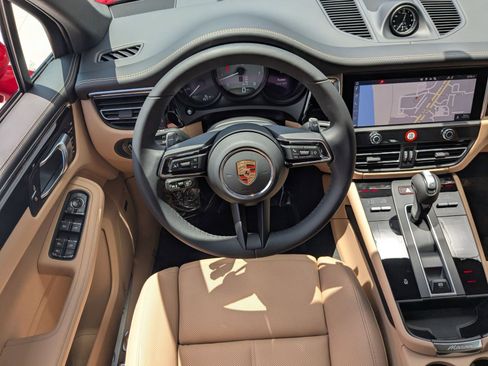 New 2025 Porsche Macan S image 22