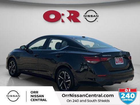 Used 2025 Nissan Sentra SV w/ Trunk Package image 7