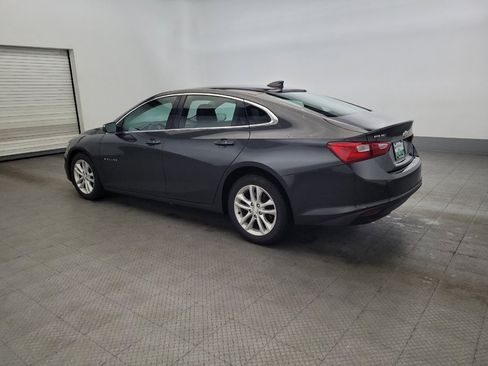 Used 2018 Chevrolet Malibu LT w/ Leather Package FWD image 3