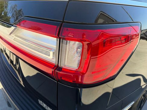Used 2019 Lincoln Navigator L Reserve image 71