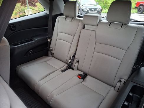Used 2016 Honda Pilot EX-L image 12
