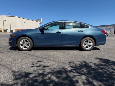 Used 2025 Chevrolet Malibu LS FWD image 9
