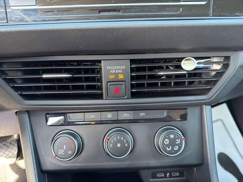 Used 2021 Volkswagen Jetta R-Line image 13