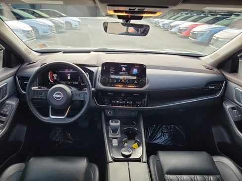 Used 2023 Nissan Rogue Platinum w/ Platinum Premium Package AWD/4WD image 11