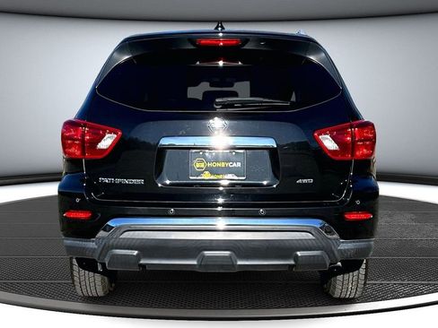 Used 2020 Nissan Pathfinder S image 5