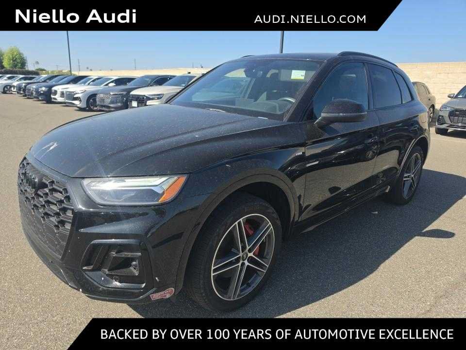 Used 2024 Audi Q5 e Premium Plus AWD/4WD image 1