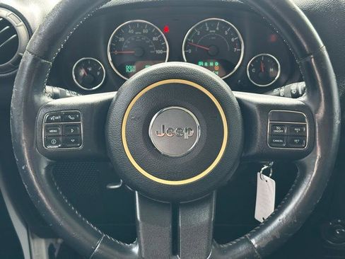 Used 2013 Jeep Wrangler Unlimited Sport image 13