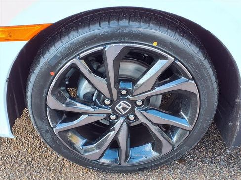 Used 2020 Honda Civic Sport image 8