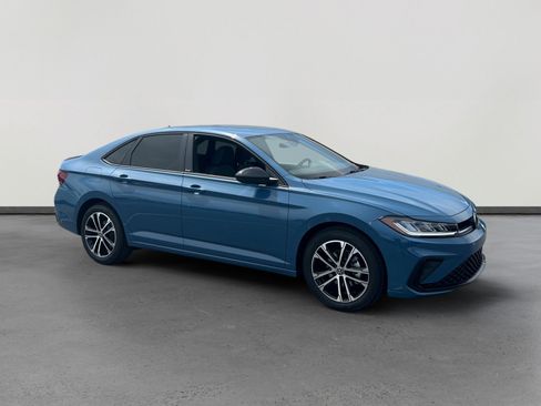 New 2026 Volkswagen Jetta Sport FWD image 7