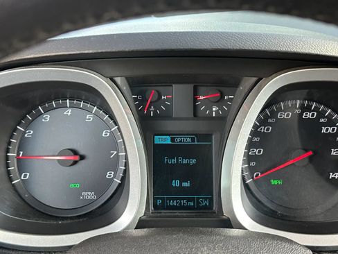 Used 2015 Chevrolet Equinox LT w/ Driver Convenience Package FWD image 3