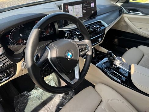Certified 2023 BMW 530i xDrive w/ Convenience Package image 17