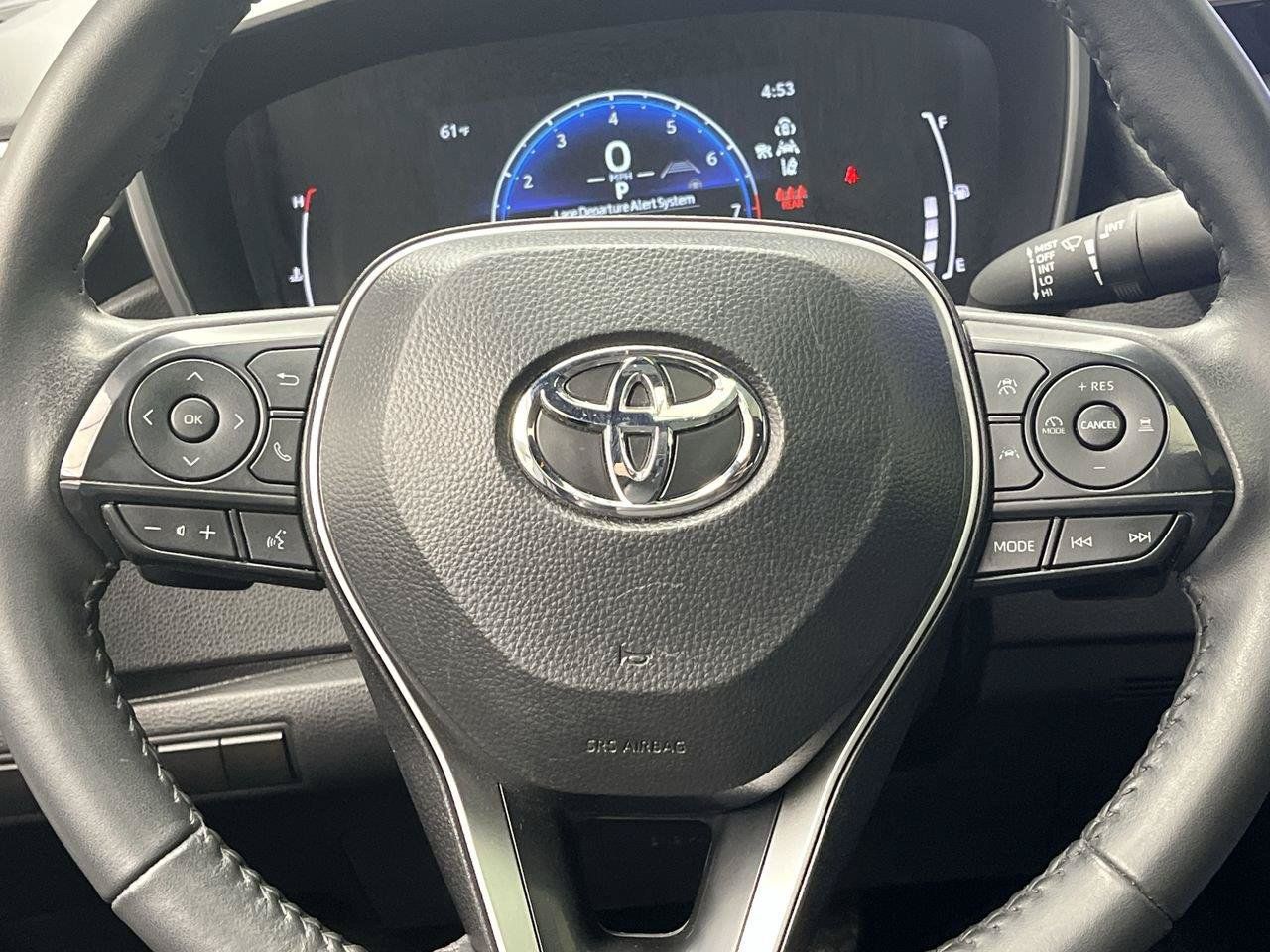 Used 2025 Toyota Corolla XSE FWD image 14
