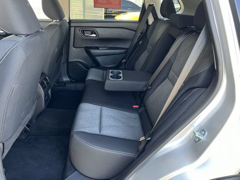 Used 2024 Nissan Rogue SV FWD image 23