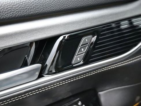 New 2026 Jeep Grand Wagoneer Limited AWD/4WD image 11