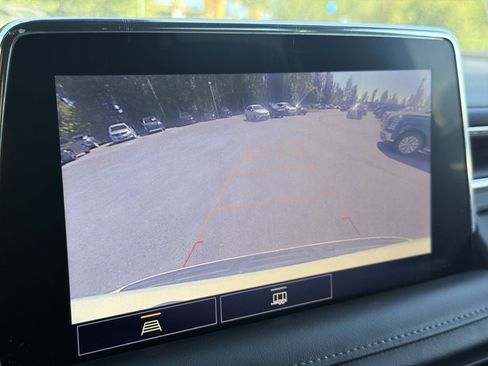 Used 2021 Chevrolet Tahoe LT AWD/4WD image 17