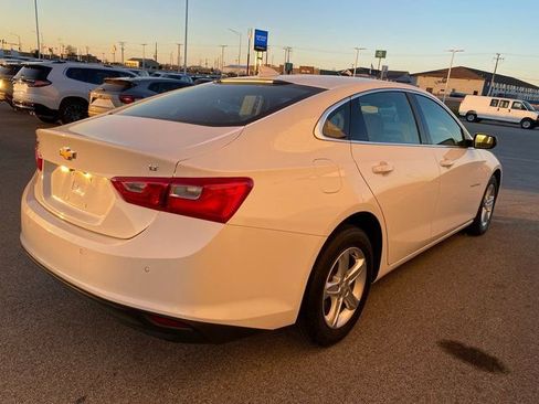 Used 2024 Chevrolet Malibu LT FWD image 5