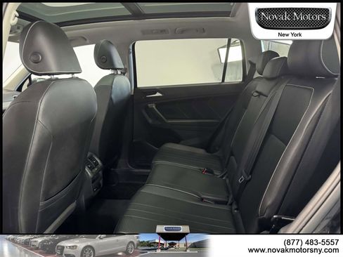 Used 2022 Volkswagen Tiguan SE image 10