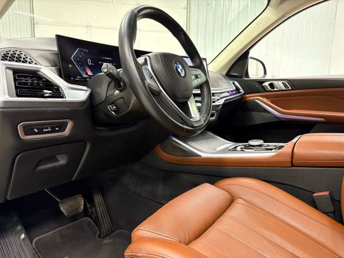 Used 2024 BMW X7 xDrive40i image 12