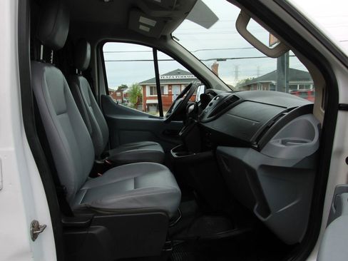 Used 2015 Ford Transit 150 130 Low Roof w/ Exterior Upgrade Package RWD image 10