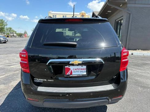Used 2017 Chevrolet Equinox LT w/ Driver Confidence Package II AWD/4WD image 4