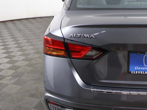 Used 2023 Nissan Altima 2.5 SV w/ SV Premium Package FWD image 15