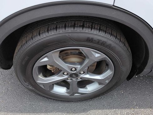 Certified 2025 Ford Escape ST-Line w/ Equipment Group 301A FWD image 9