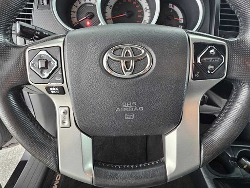 Used 2015 Toyota Tacoma PreRunner w/ Convenience Package RWD image 22
